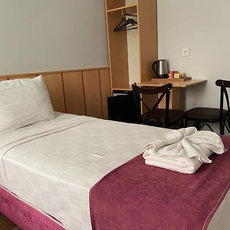 Hotel Oezsefa Истанбул Екстериор снимка