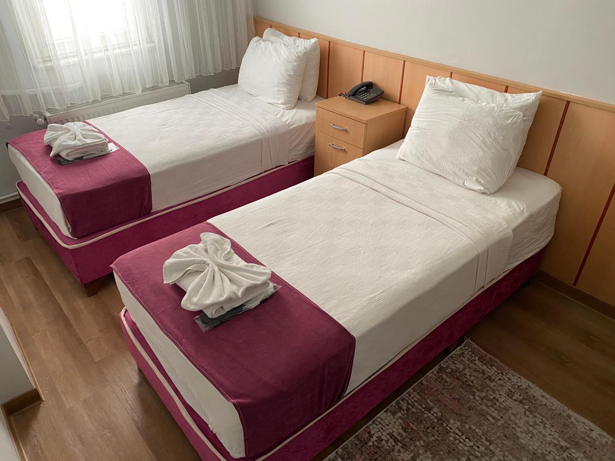Hotel Oezsefa Истанбул Екстериор снимка