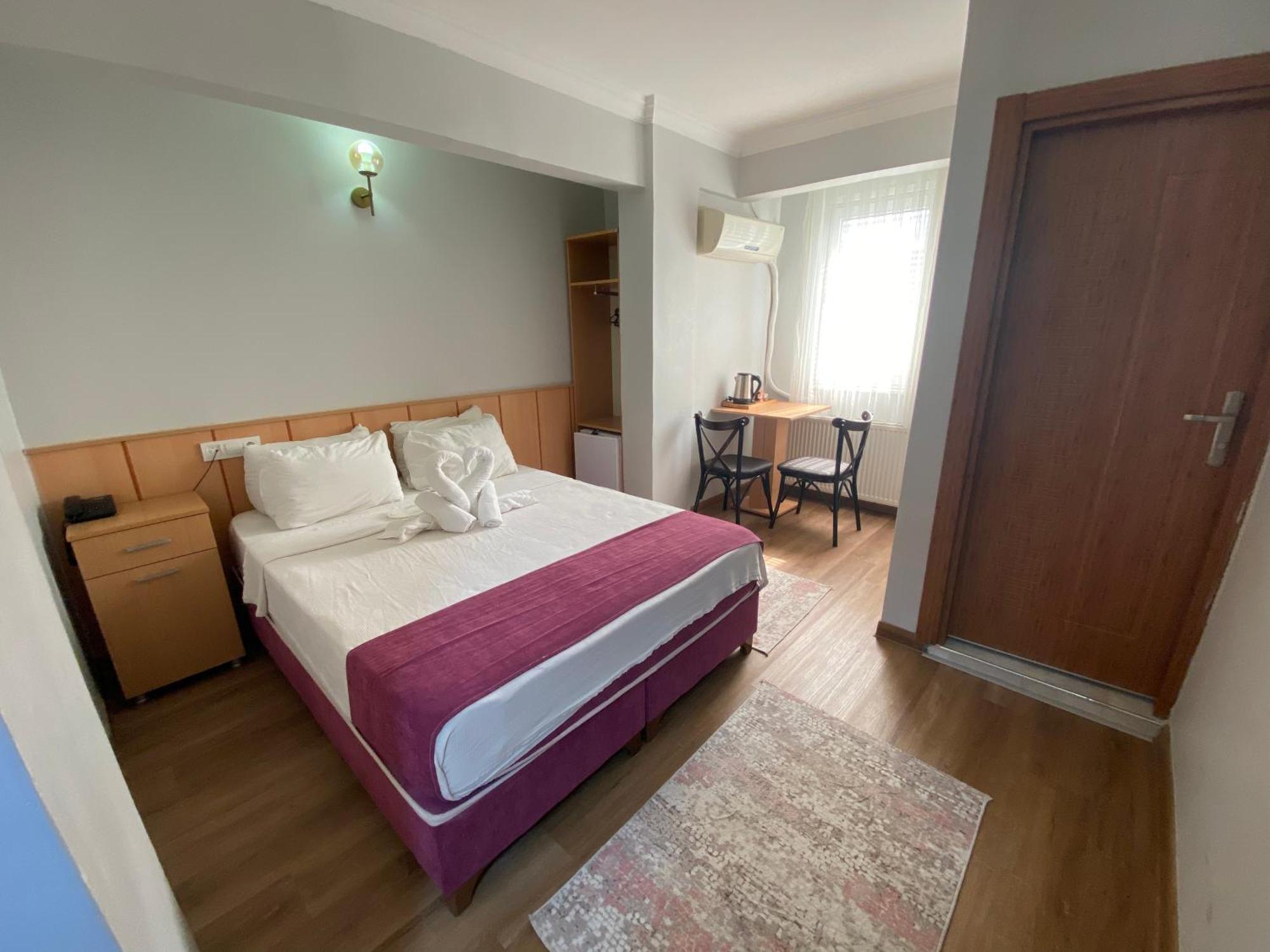 Hotel Oezsefa Истанбул Екстериор снимка